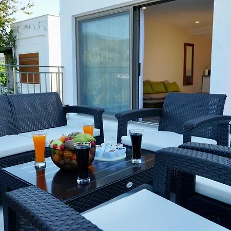 Torba Buk Hotel