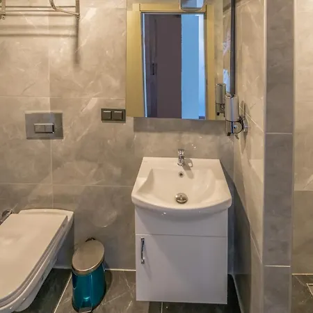 Torba Buk Hotel